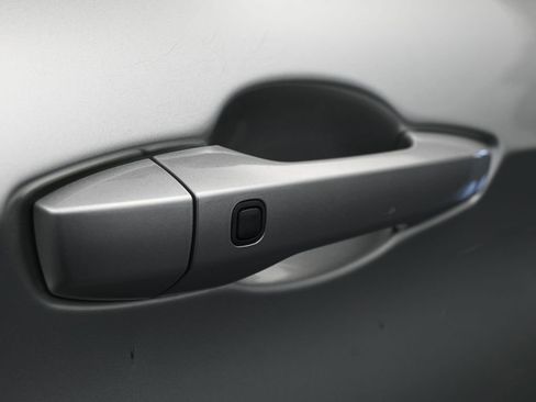 Used 2022 Mitsubishi Outlander SE image 49