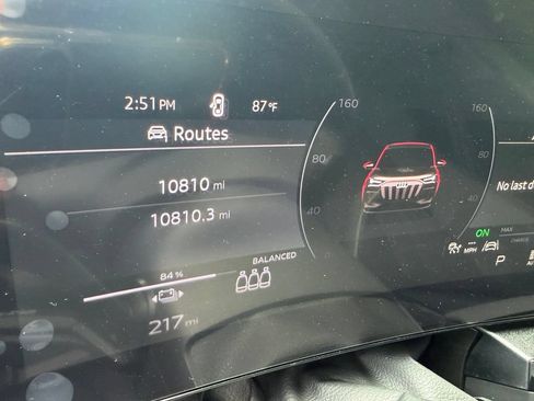 Used 2025 Audi Q6 e-tron Premium Plus w/ Premium Plus AWD/4WD image 21