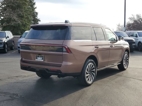 New 2025 Lincoln Navigator Black Label image 4