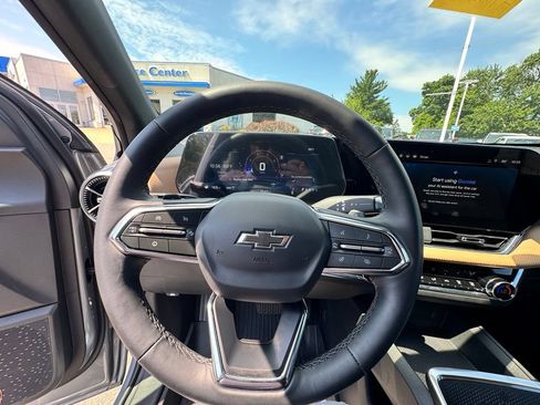 Used 2026 Chevrolet Equinox ACTIV w/ Convenience Package III AWD/4WD image 15