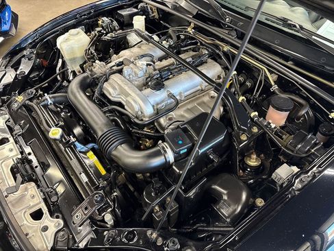 Used 2003 MAZDA MX-5 Miata LS image 45