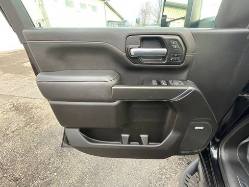 Used 2023 GMC Sierra 2500 AT4 w/ AT4 Premium Plus Package AWD/4WD image 29