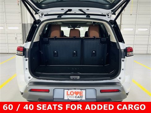 New 2026 Nissan Pathfinder Platinum image 14