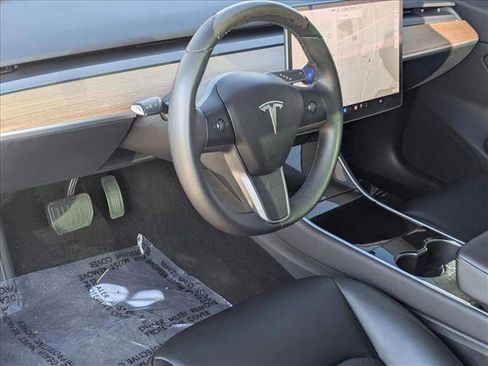 Used 2019 Tesla Model 3 Long Range image 10