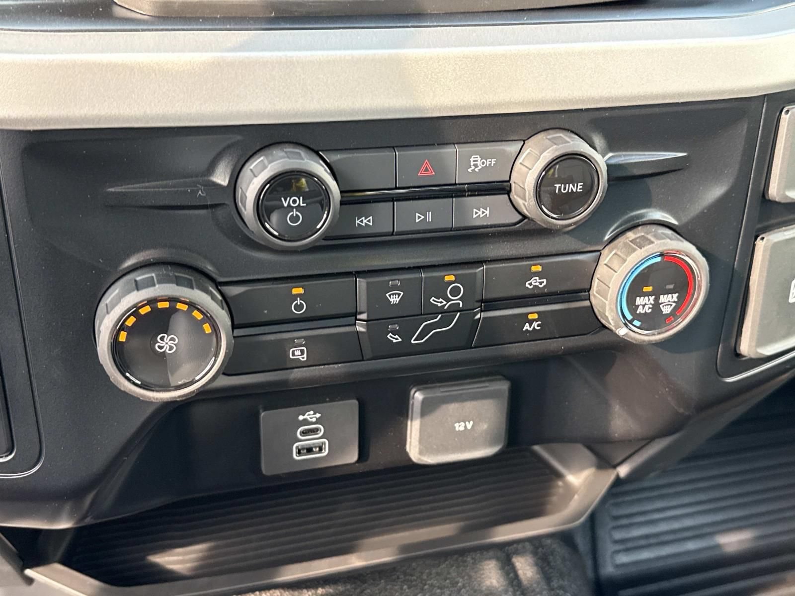 New 2026 Ford F550 4x4 SuperCab Super Duty image 15