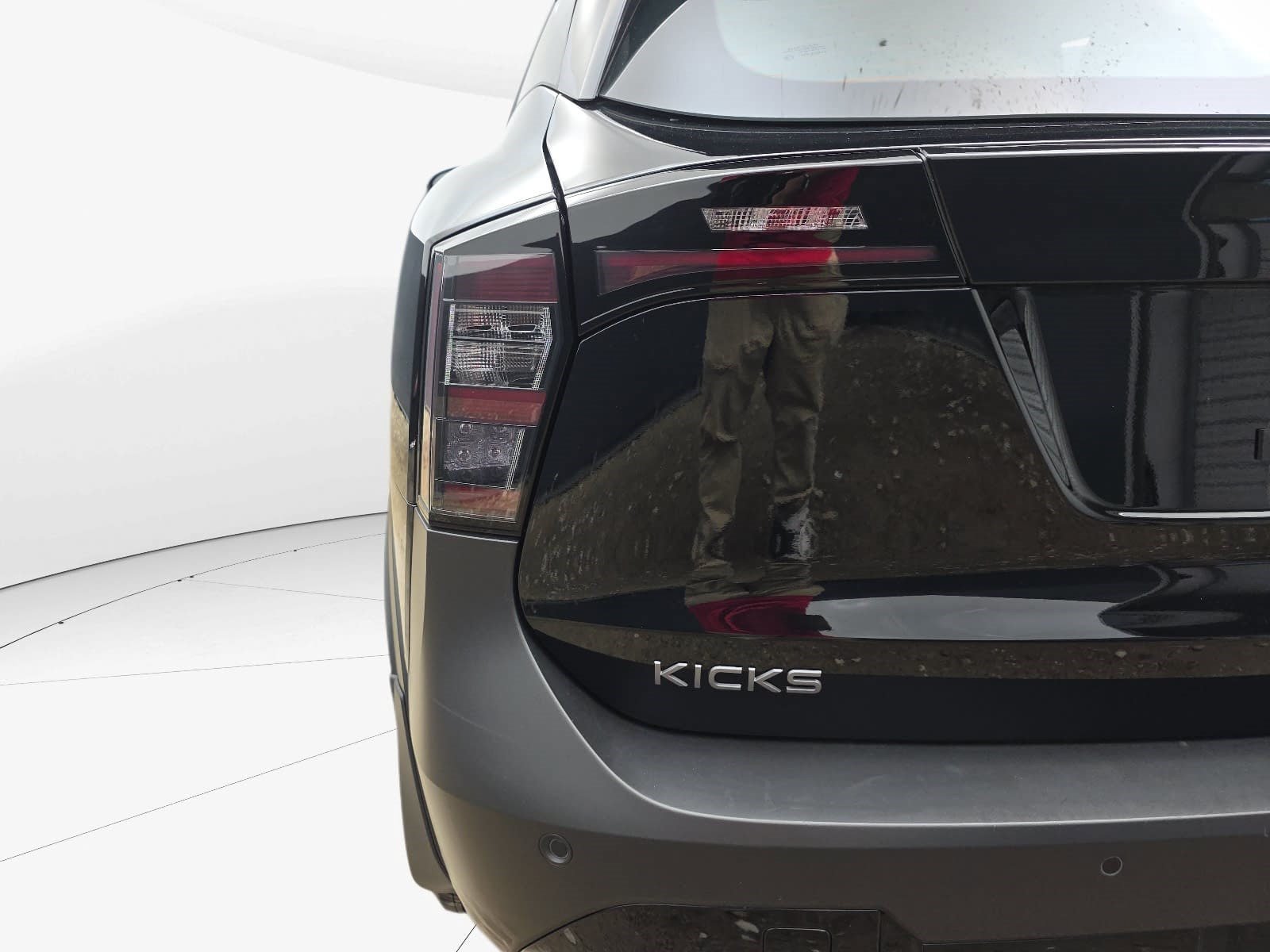 Used 2026 Nissan Kicks S FWD image 32