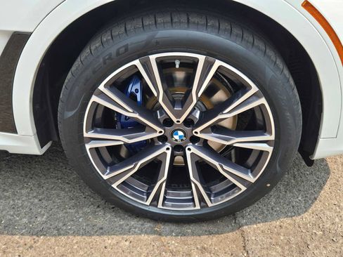 Used 2021 BMW X7 M50i AWD/4WD image 9