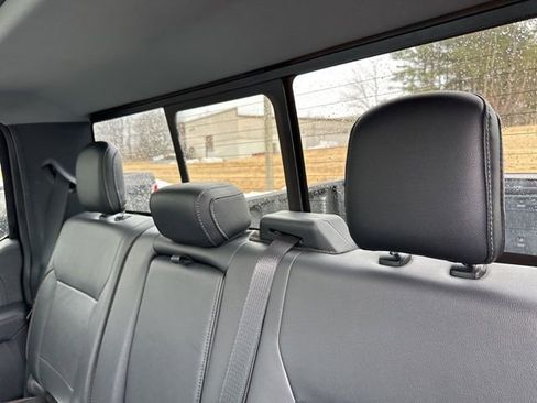 Used 2022 Ford F150 Lariat w/ Equipment Group 502A High image 10