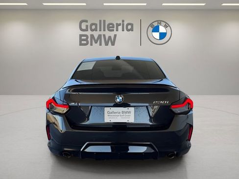 Used 2024 BMW 230i Coupe w/ Premium Package image 9