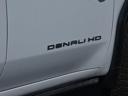 Used 2022 GMC Sierra 2500 Denali w/ Denali Ultimate Package AWD/4WD image 6