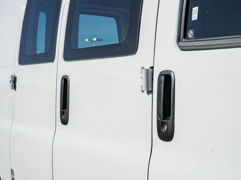 Used 2024 GMC Savana 2500 w/ Driver Convenience Package image 16