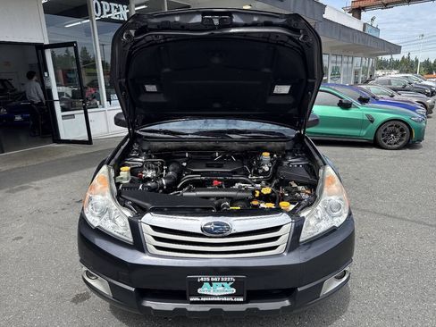 Used 2012 Subaru Outback 2.5i Premium AWD/4WD image 11