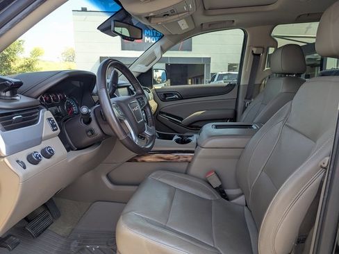 Used 2018 GMC Yukon SLT w/ Premium Edition image 29