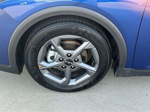 Used 2025 Kia K4 LXS image 6