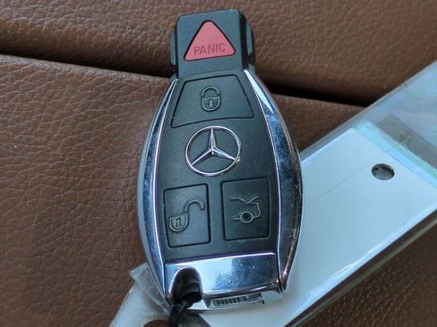 Used 2017 Mercedes-Benz GLS 450 4MATIC w/ Premium Package image 31