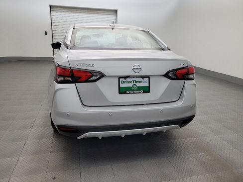 Used 2021 Nissan Versa SV FWD image 6