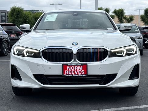 Used 2025 BMW 330i Sedan w/ Convenience Package RWD image 4