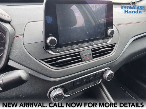 Used 2021 Nissan Altima 2.5 SR FWD image 10