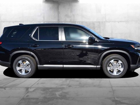 New 2025 Honda Pilot EX-L image 5