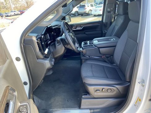 Used 2025 Chevrolet Silverado 1500 LT image 33