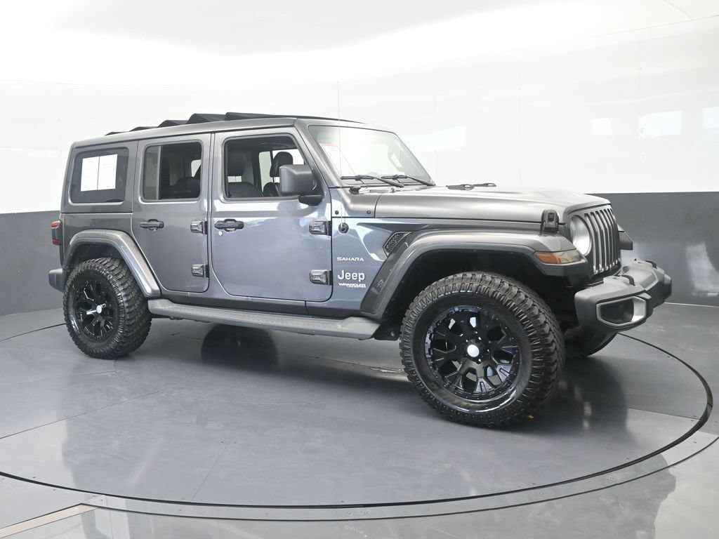 Used 2018 Jeep Wrangler Unlimited Sahara AWD/4WD image 8