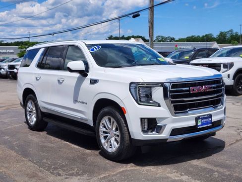 Used 2023 GMC Yukon SLT AWD/4WD image 7