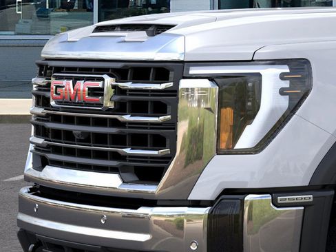 Used 2025 GMC Sierra 2500 SLT w/ SLT Convenience Package image 15