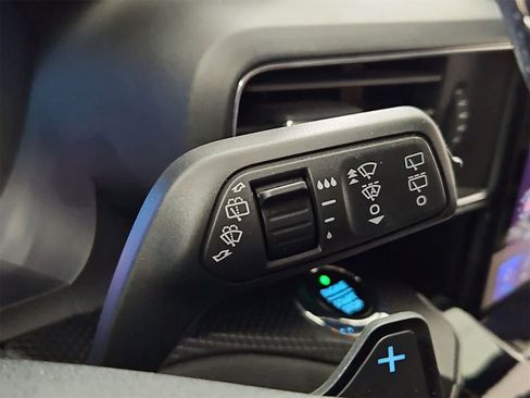 Used 2021 Ford Explorer ST w/ Premium Technology Package image 27