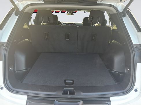 Used 2020 Chevrolet Blazer LT FWD image 26