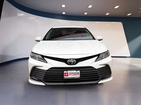 Used 2022 Toyota Camry LE image 8