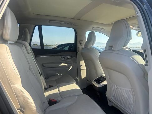 Used 2023 Volvo XC90 B5 Plus w/ Protection Package Premier AWD/4WD image 7