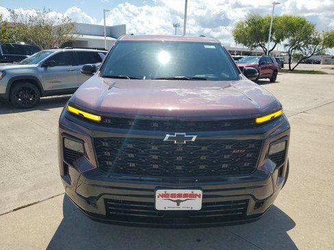 New 2026 Chevrolet Traverse RS w/ LPO, Floor Liner Package image 2