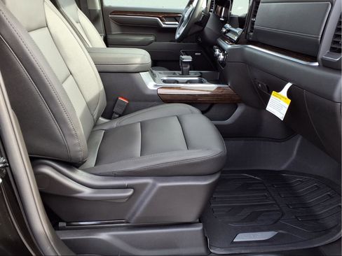 New 2026 GMC Sierra 1500 Elevation w/ Elevation Premium Package AWD/4WD image 23