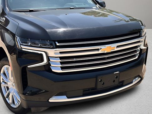 Used 2022 Chevrolet Tahoe High Country AWD/4WD image 28