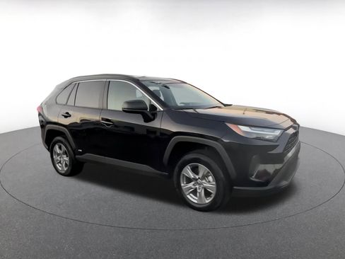 Used 2025 Toyota RAV4 LE image 2