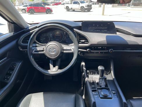 Used 2021 MAZDA MAZDA3 s FWD image 23
