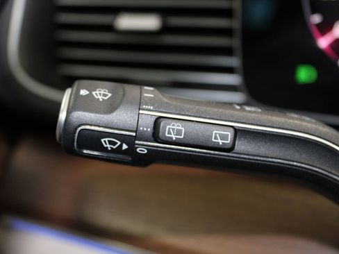 Used 2025 Mercedes-Benz GLS 450 4MATIC image 22