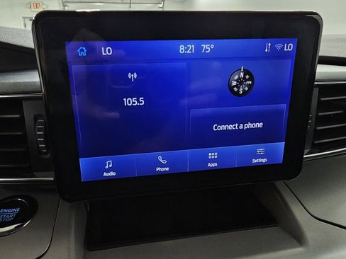 Used 2023 Ford Explorer XLT w/ Equipment Group 202A AWD/4WD image 15