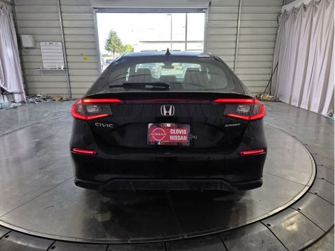 Used 2025 Honda Civic Sport image 9