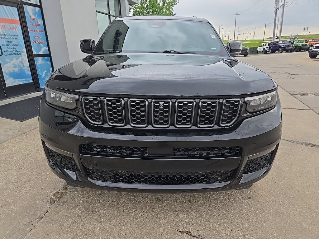 Used 2024 Jeep Grand Cherokee L Summit AWD/4WD image 20