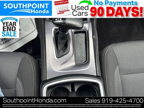 Used 2017 Dodge Charger SE image 3
