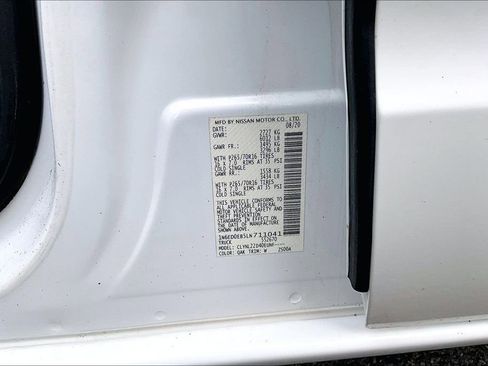 Used 2020 Nissan Frontier SV image 32