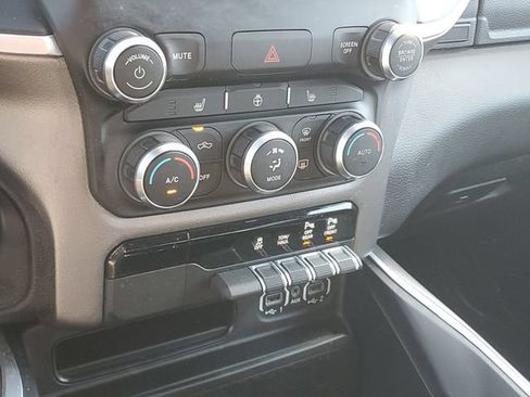 Used 2020 RAM 1500 Big Horn AWD/4WD image 28