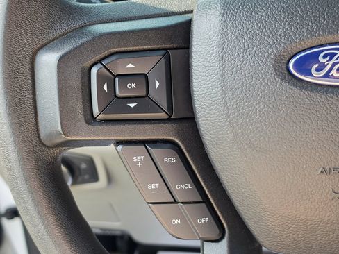 Used 2022 Ford F250 XL w/ Power Equipment Group AWD/4WD image 18