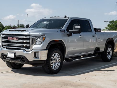 Used 2023 GMC Sierra 3500 SLE w/ SLE Value Package AWD/4WD image 4
