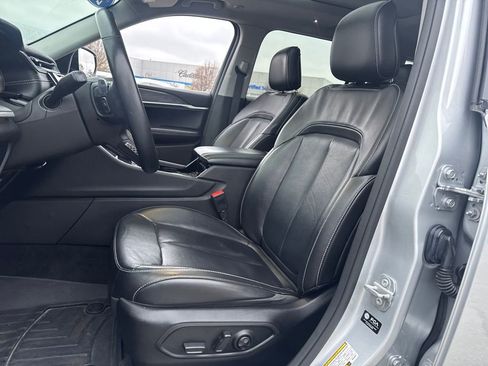 Used 2022 Jeep Grand Cherokee L Limited image 17