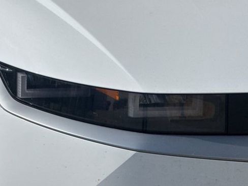 Used 2024 Hyundai Ioniq 5 SE image 45