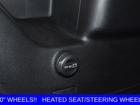 Used 2025 Jeep Wrangler Unlimited Sahara AWD/4WD image 13