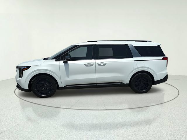 Certified 2026 Kia Carnival SX w/ SX Dark Edition Package FWD image 2