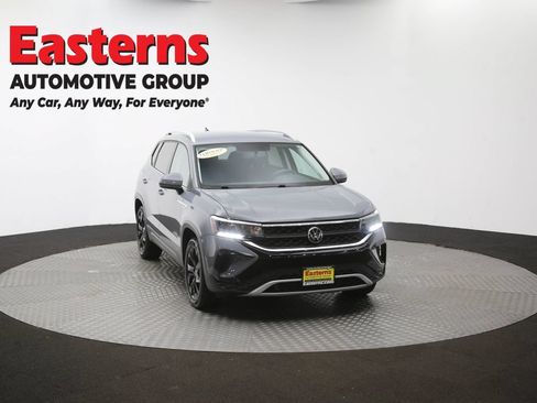 Used 2022 Volkswagen Taos SE AWD/4WD image 49